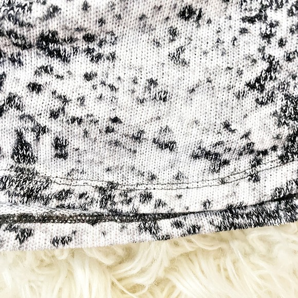 Two by Vince Camuto Gray and Black Marled Knit Sweater Plus Size 2x - Picture 5 of 8